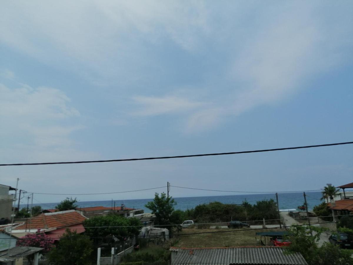 Ο Ακλόνητος Aparthotel Néa Meságkala Exteriör bild