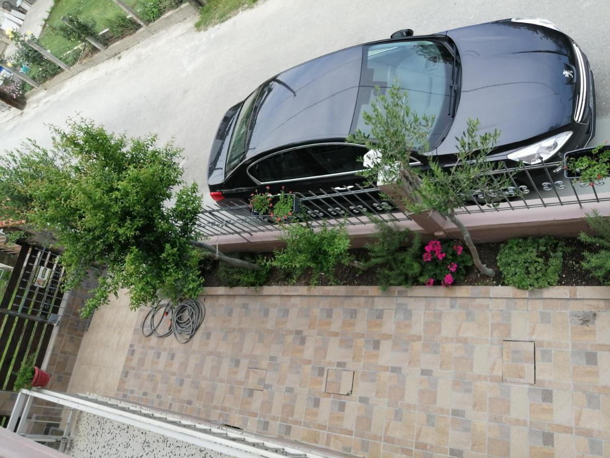 Ο Ακλόνητος Aparthotel Néa Meságkala Exteriör bild