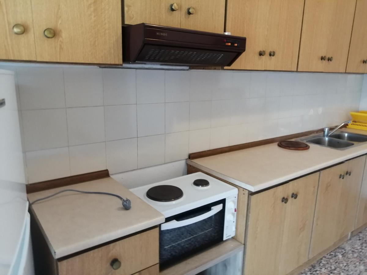 Ο Ακλόνητος Aparthotel Néa Meságkala Exteriör bild