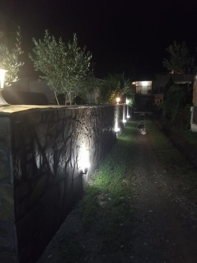 Ο Ακλόνητος Aparthotel Néa Meságkala Exteriör bild