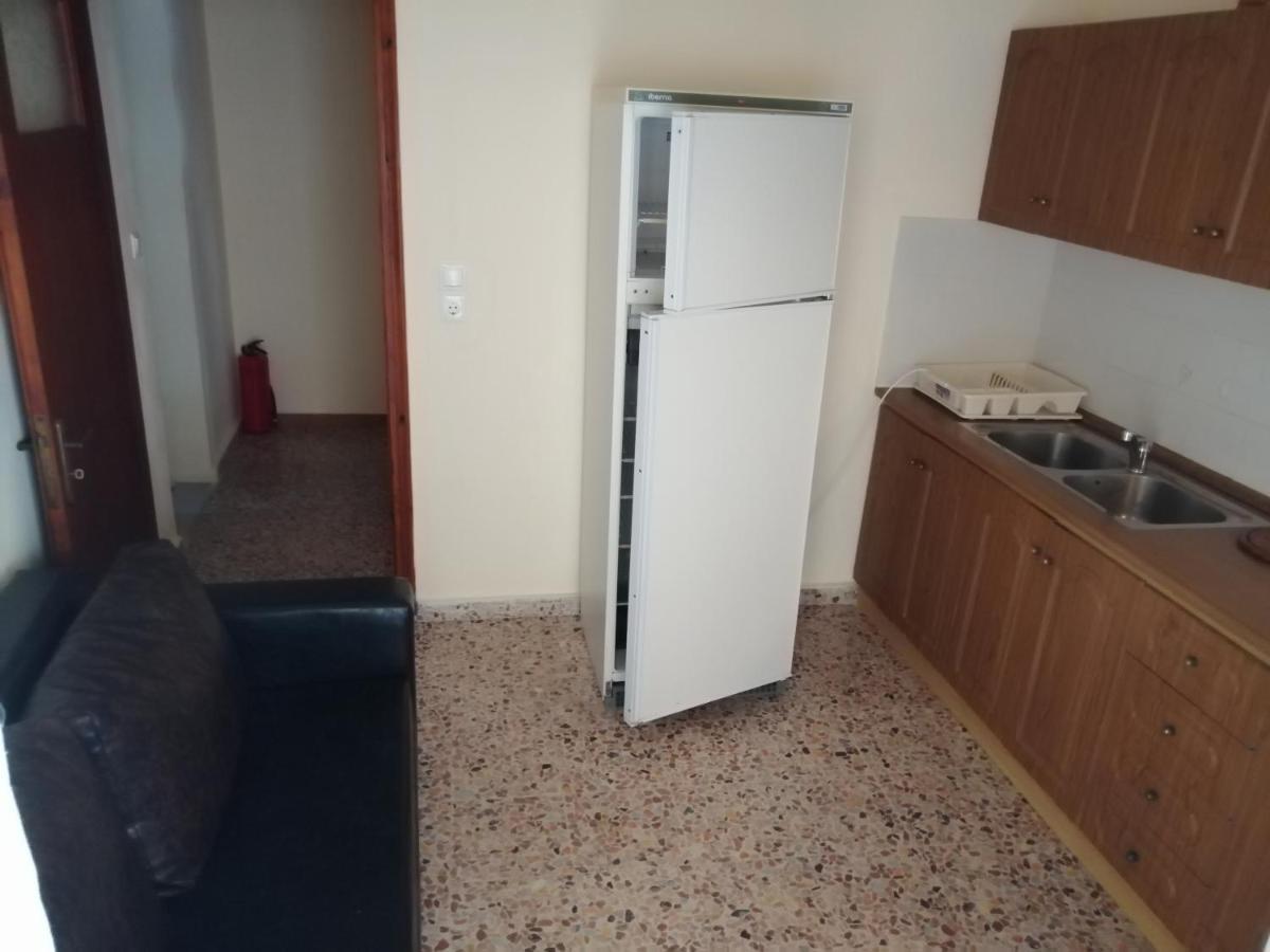 Ο Ακλόνητος Aparthotel Néa Meságkala Exteriör bild