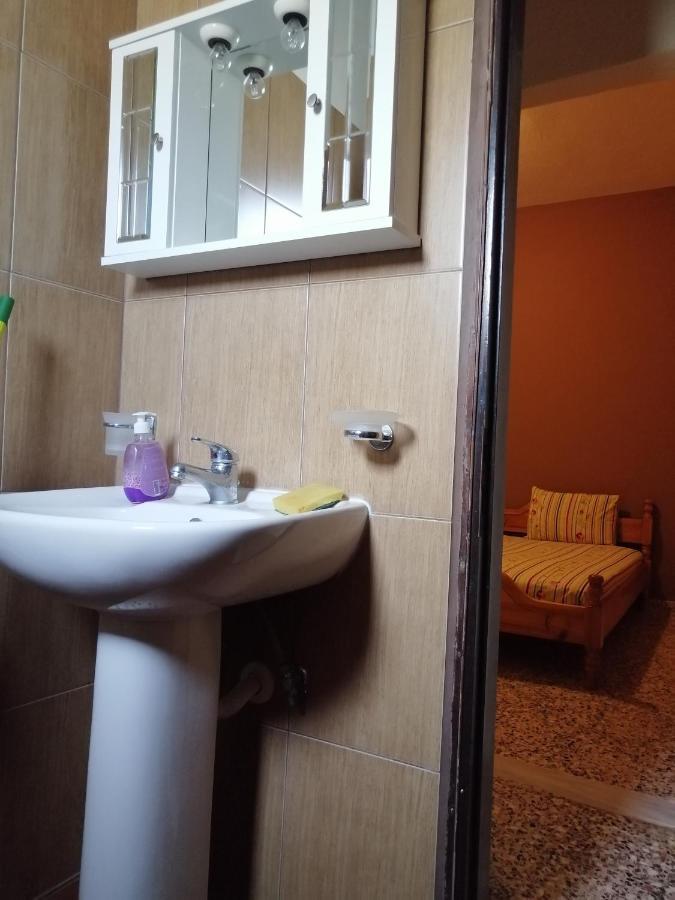 Ο Ακλόνητος Aparthotel Néa Meságkala Exteriör bild