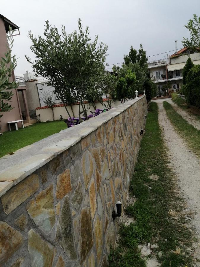 Ο Ακλόνητος Aparthotel Néa Meságkala Exteriör bild