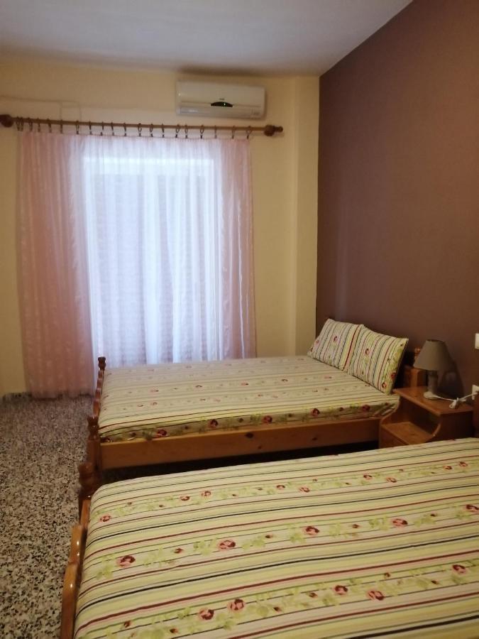 Ο Ακλόνητος Aparthotel Néa Meságkala Exteriör bild
